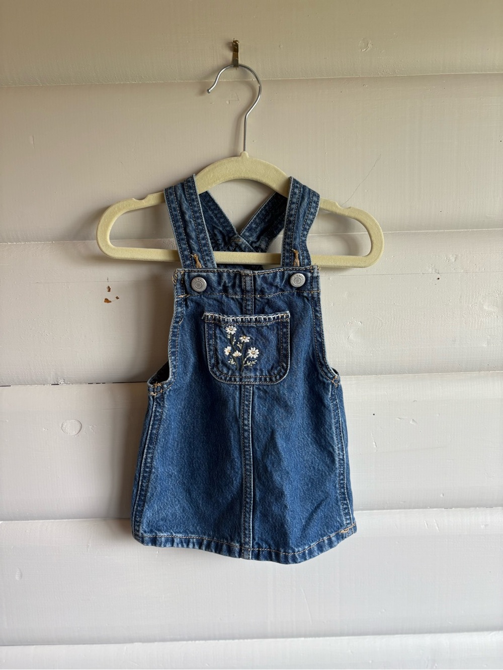 3/$25 Old Navy Baby Girl Denim Overall Jumper Dress Embroidered Daisies 3-6M